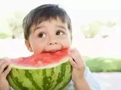 王小胖吃瓜,揭秘娱乐圈背后的那些事儿