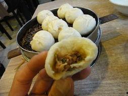 小梁吃瓜日记,揭秘娱乐圈幕后故事