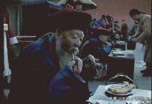 公公上朝吃瓜,公公上朝吃瓜背后的宫廷秘闻